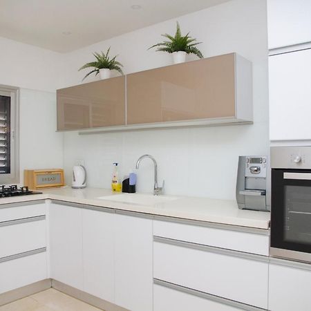 Apartments4You Etsel Bat Yam Exterior photo
